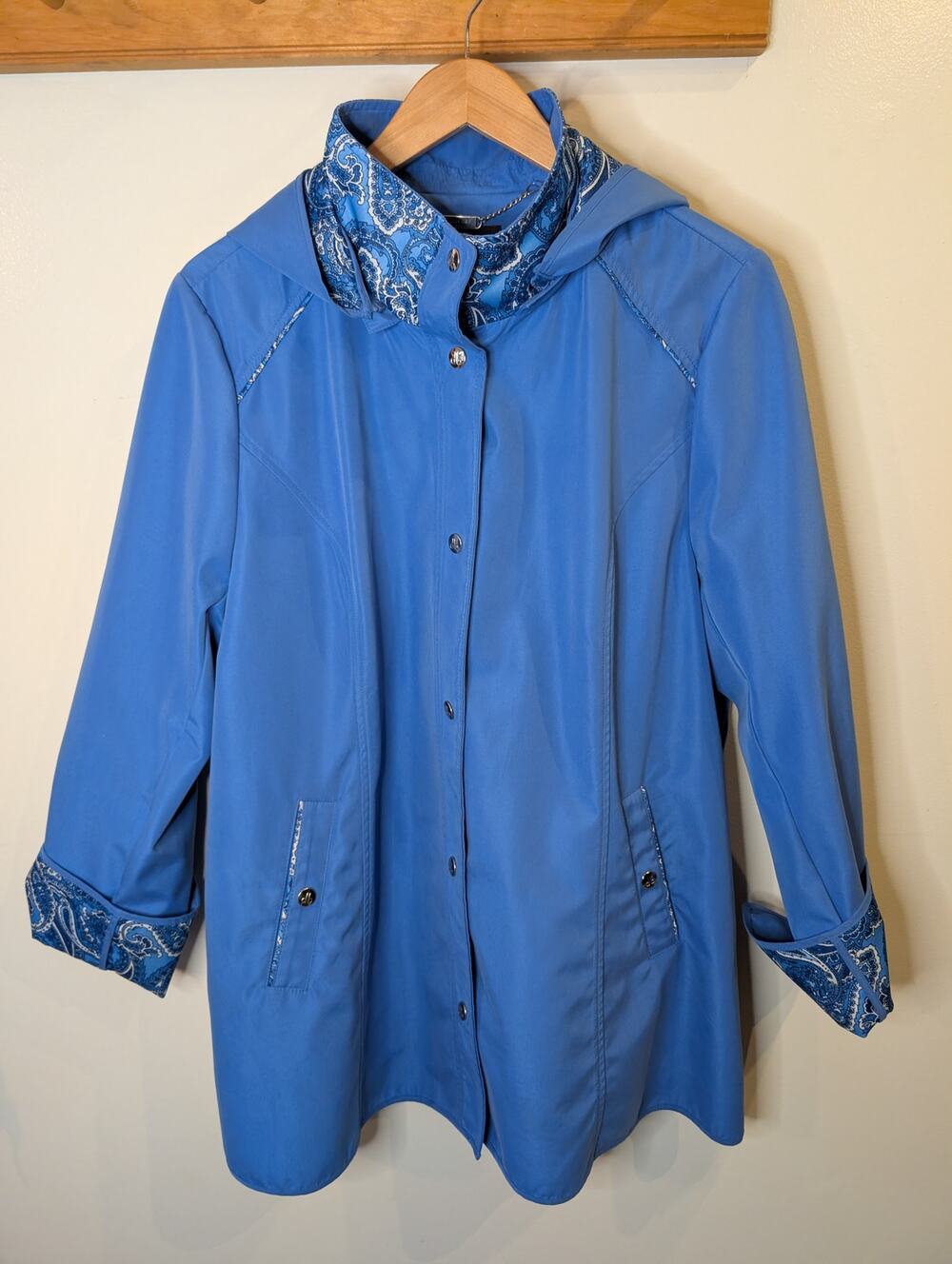 Dennis Basso Blue Hooded Anorak Rain Jacket Paisley Lined Women's Large